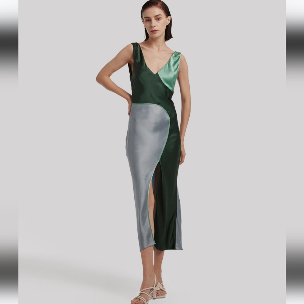 NWT Contemporary Deep V-Neck Silk Tank Dress (Green/Blue Colorblock) - Lattelier